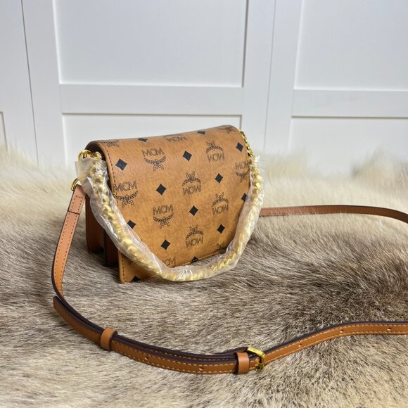 💋 MCM Mini Accordion Bag - Picture 5 of 10